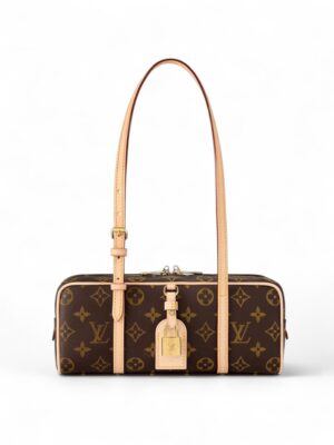 Louis Vuitton Hang On + Brand Box , size 26*12