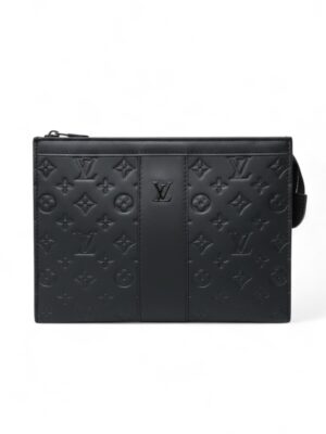 Louis Vuitton monogram clutch , size 26*20