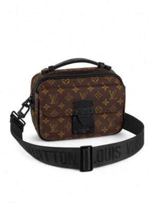 Louis Vuitton S Lock Messenger for men + Brand box , size 25*16 .. ofr