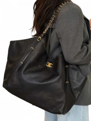 CHANELMaxi Shopping Bag , size 50*36 + Dust cover .. ofr