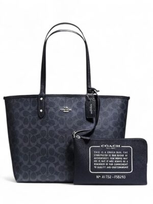Coach Reversible City Tote in Signature  , Size 45*28