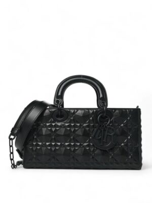 Christian Dior
Calfskin Cannage Diamond Medium Lady D Joy Black  + Brand Box , size 26*14 .. ofr