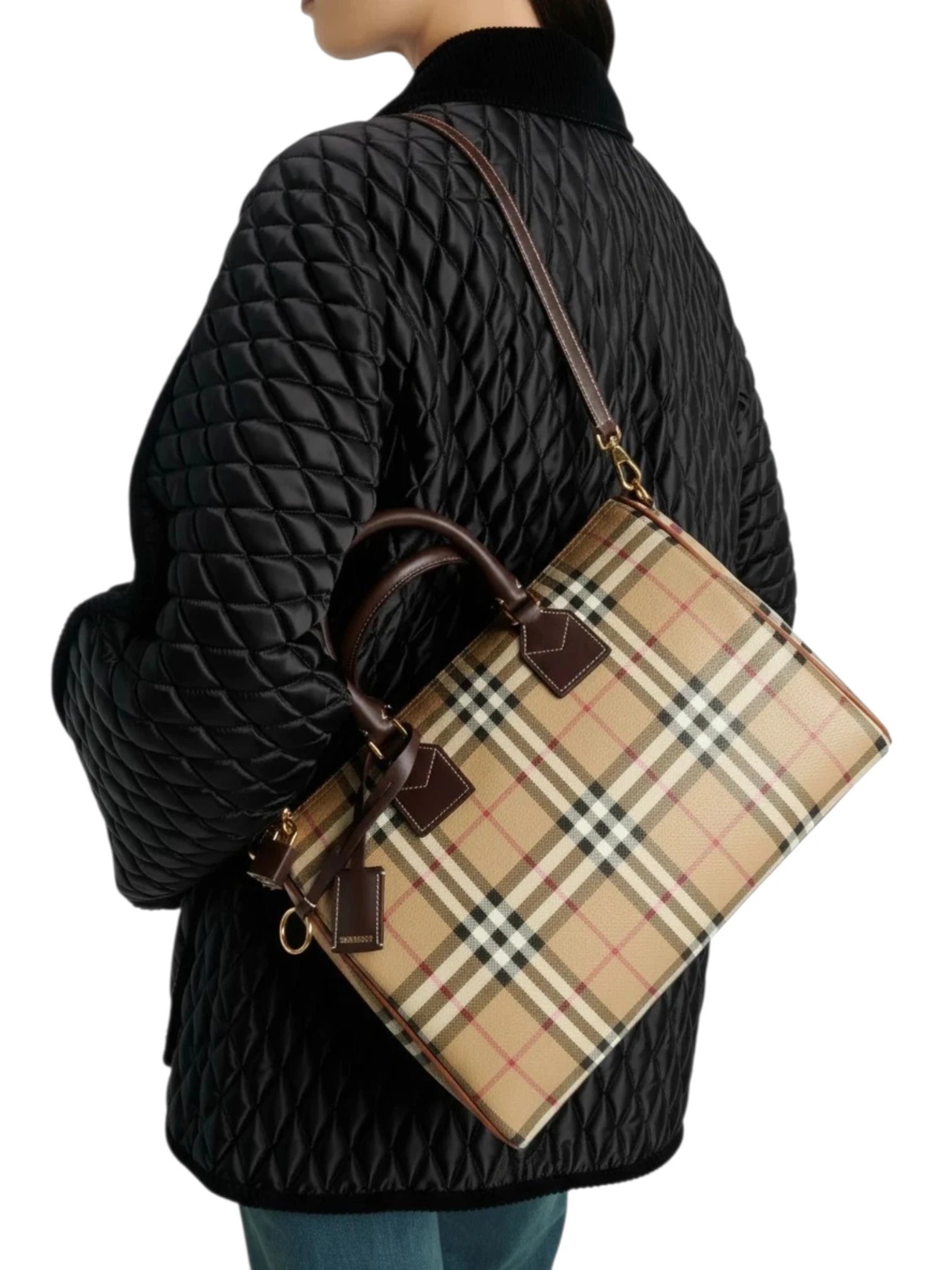 Burberry Bowling Medium Burberry Check top handle bag + Dust cover , size 29*18 - الصورة 6