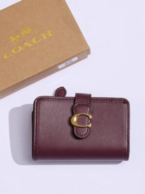 Coach wallet + Brand Box , size 13*10