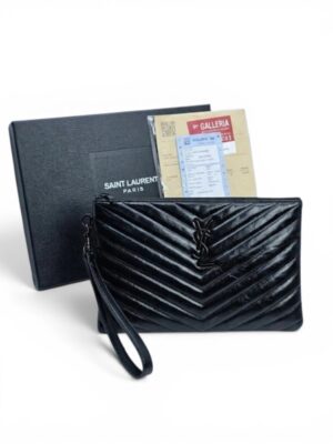 SAINT LAURENT Cassandre matelasse leather clutch + Brand Box  , size 26*18