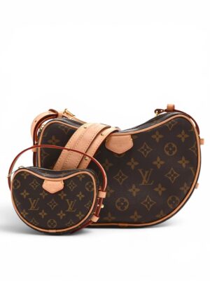 Louis Vuitton Monogram Croissant MM NM
 + Brand Box  , size  23*14