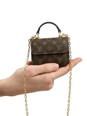 Louis Vuitton Micro Pochette Metis bag + Brand Box , size 11*8 cm