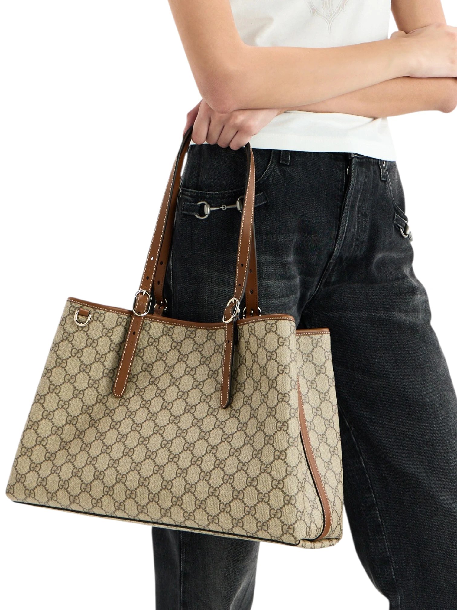 Gucci GG Emblem Medium Tote Bag in Monogram Canvas , size 35*25 - الصورة 6