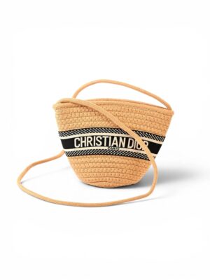 Christian dior Mini woven sling bag, size 15*11