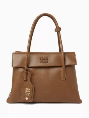 Miu Miu
Solitaire Top Handle Bag + Brand Box , size 26*17