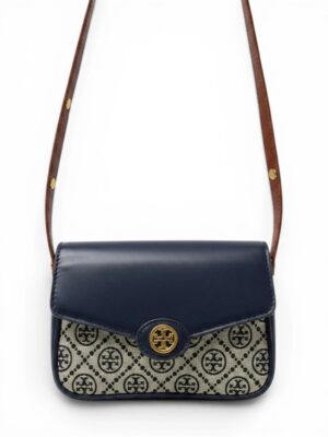 Tory Burch
Robinson T Monogram Convertible Shoulder Bag in Jacquard + Brand Box , size 22*15