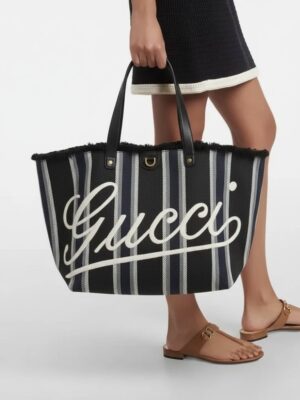 GUCCi large embroidered canvas tote , size 53*35