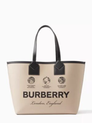Burberry
Label print Medium Heritage Tote Bag in Cotton Gabardine , size 35*29