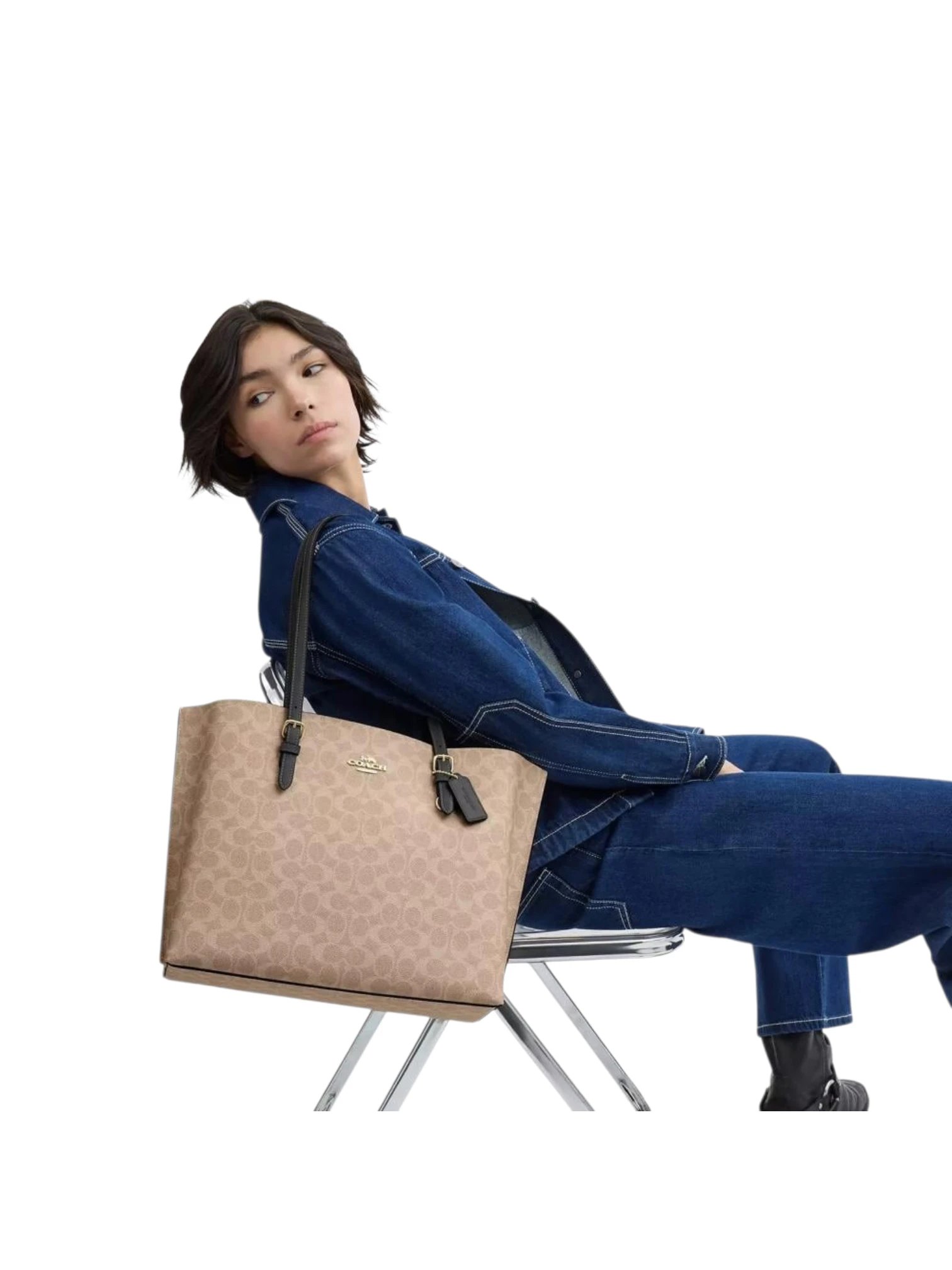 ⁦COACH Mollie Tote bag in signature , size 38*27⁩ - الصورة ⁦4⁩