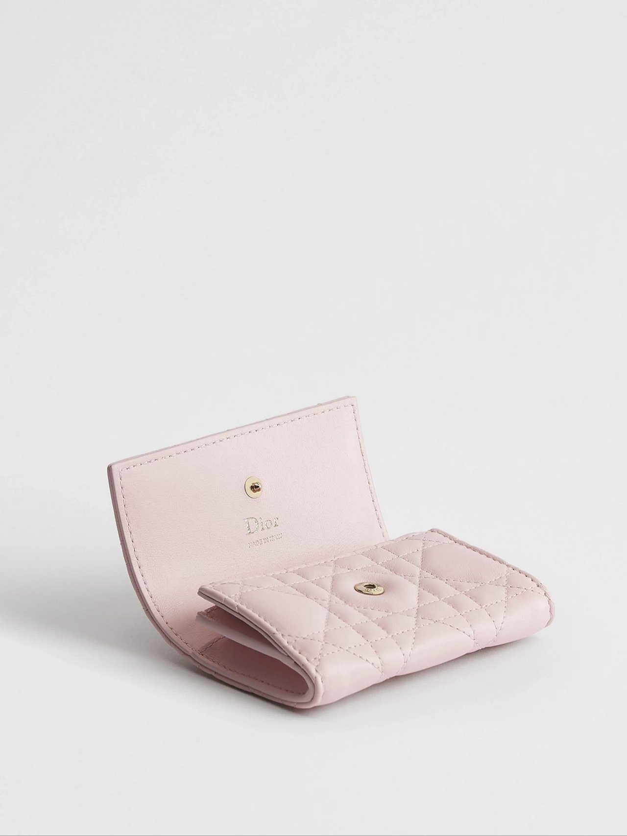 ⁦Christian Dior Lady Dior Glycine Wallet Cannage , size 11*8⁩ - الصورة ⁦8⁩