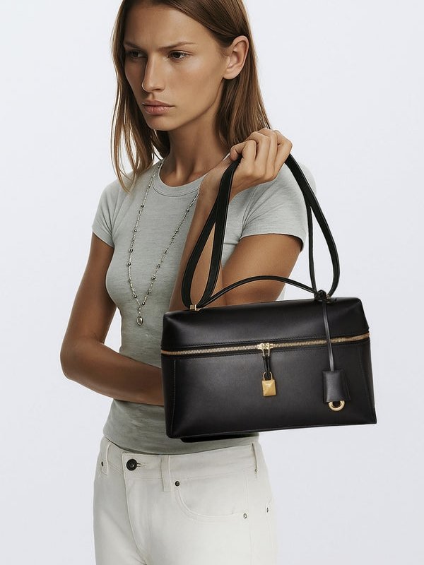 ⁦Loro Piana Extra Bag L27 , size 27*18⁩ - الصورة ⁦2⁩